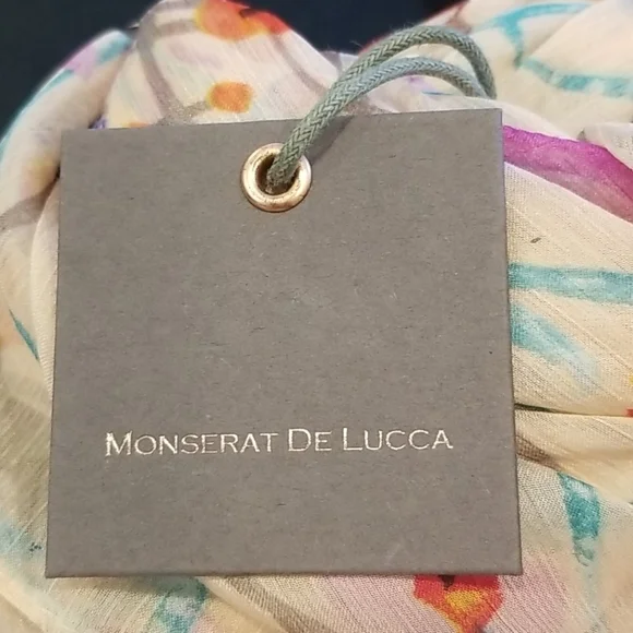 💕MONSERAT DE LUCCA💕 100% Viscose Floral Scarf